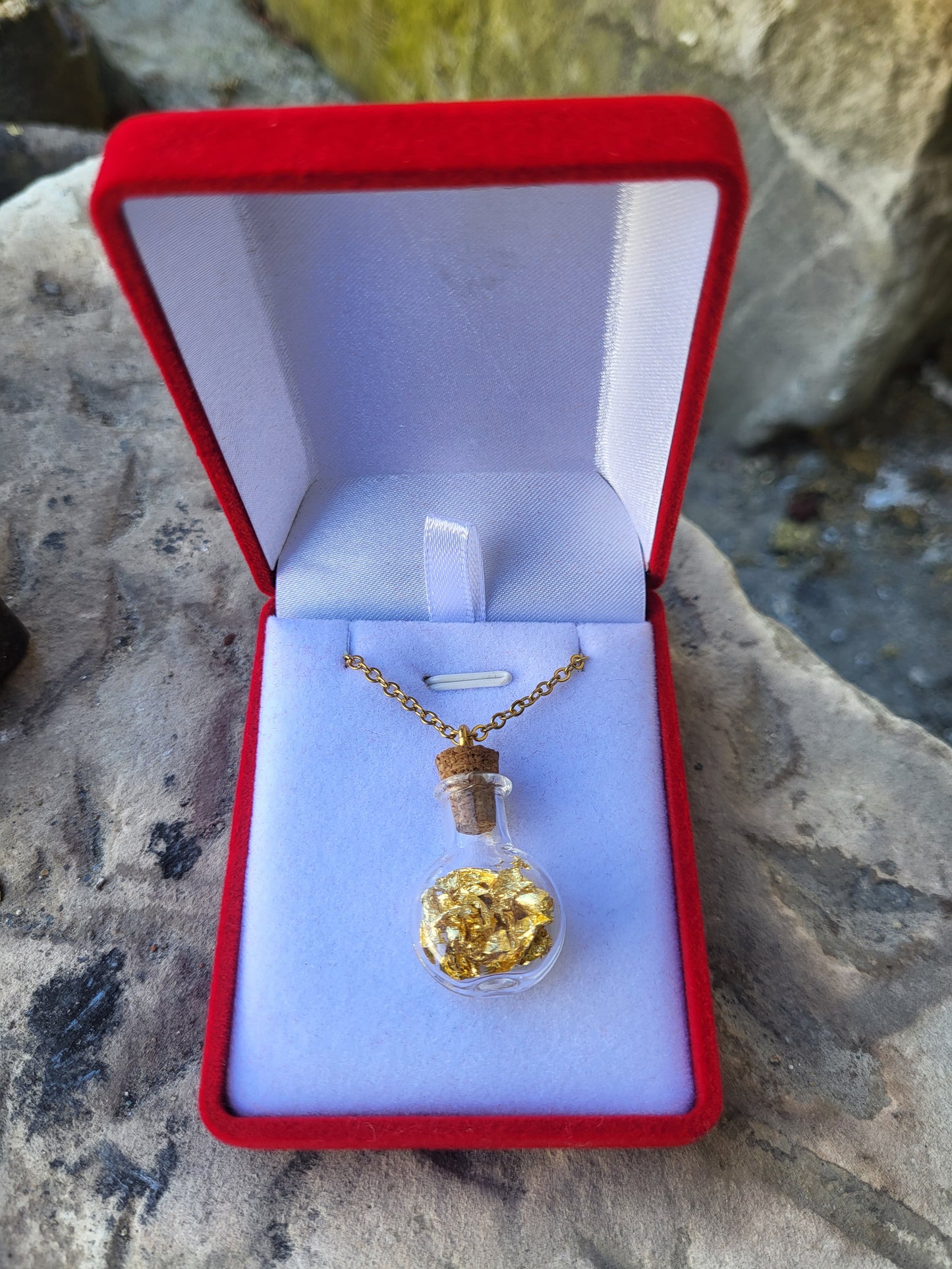 Pendentif grande fiole véritable feuille d or 24 carats