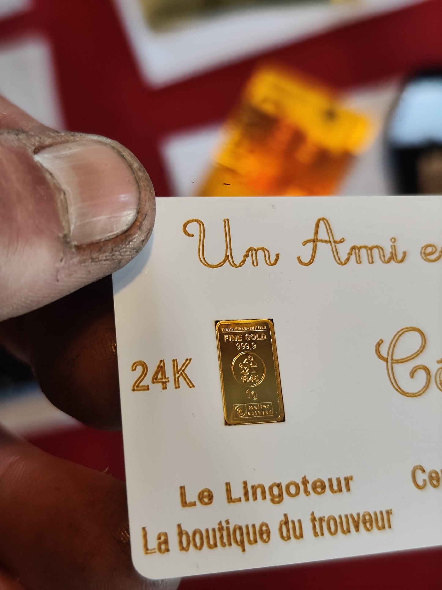 Carte "Un Ami en Or" avec lingot de 1g d'or 999.9 à personnaliser ( white)